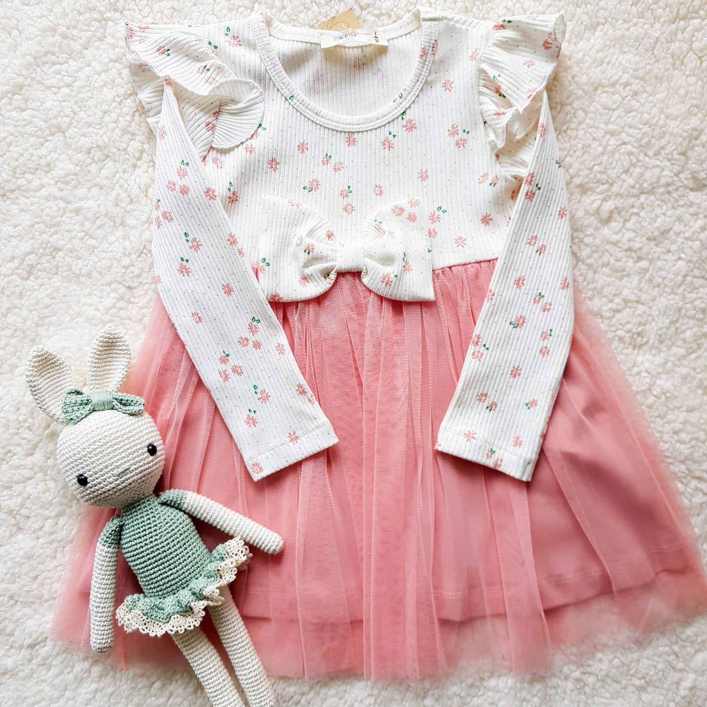 Dainty Daisy Dress