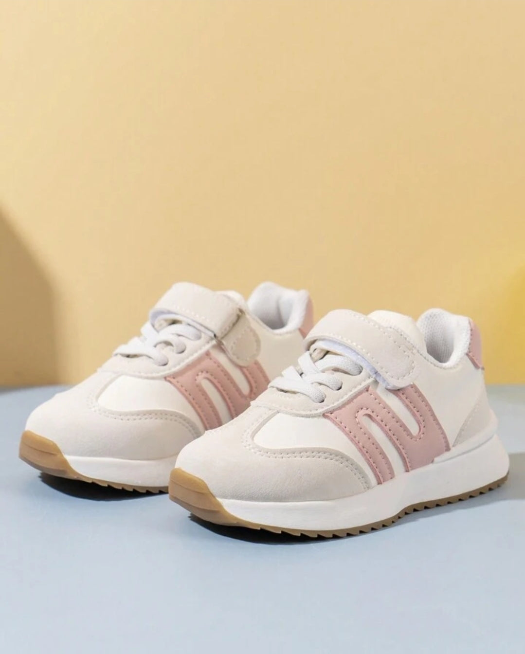 Unisex Explorer Sneakers