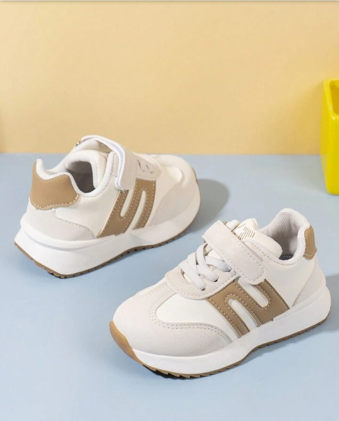 Unisex Explorer Sneakers