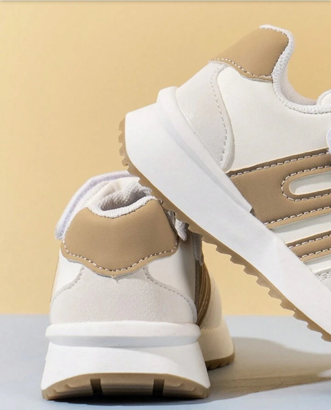 Unisex Explorer Sneakers