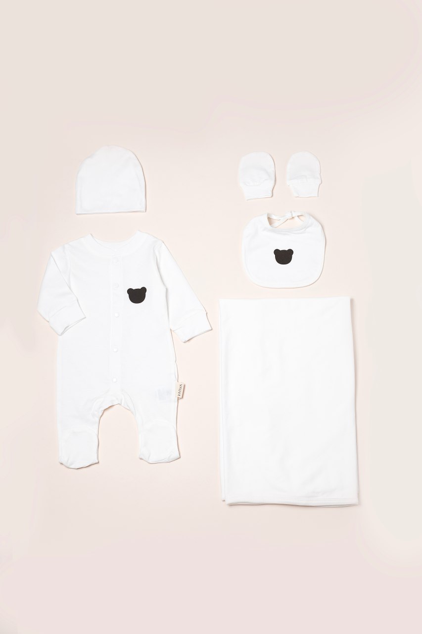 Bear Print 4pcs Newborn Set with Blanket