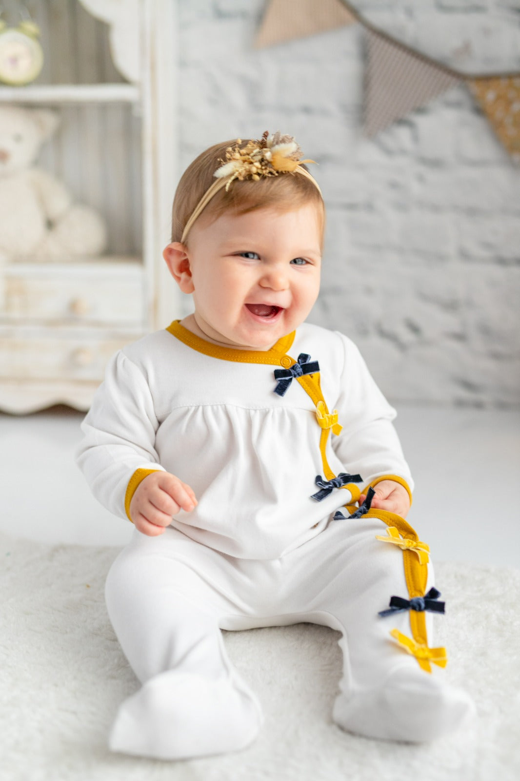 White Little Bow Cotton Onesie - Mini Me