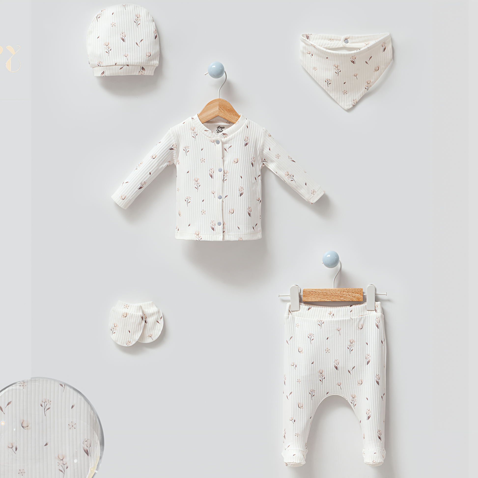 5pcs Tiny Blossoms Newborn  Set - Mini Me
